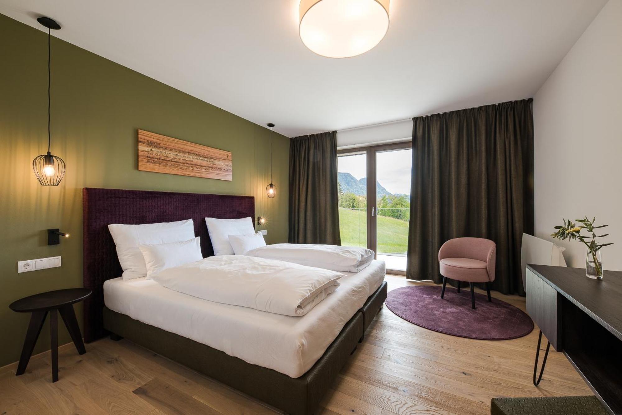 Oliven- & Genusshotel Hirzer Schenna Pokoj fotografie