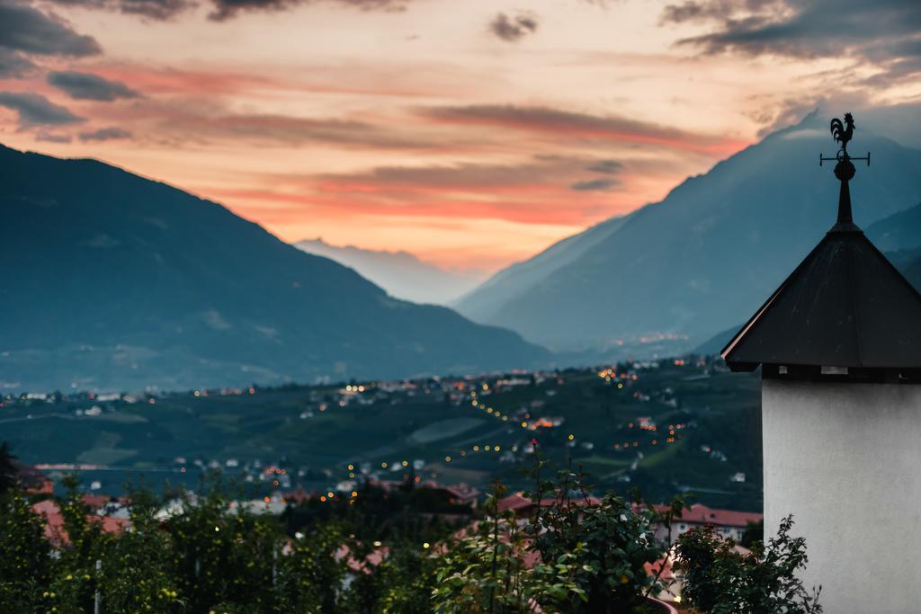 Oliven- & Genusshotel Hirzer Schenna Exteriér fotografie