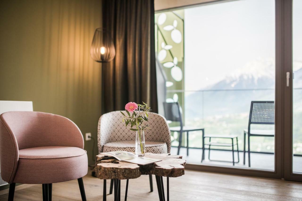 Oliven- & Genusshotel Hirzer Schenna Exteriér fotografie