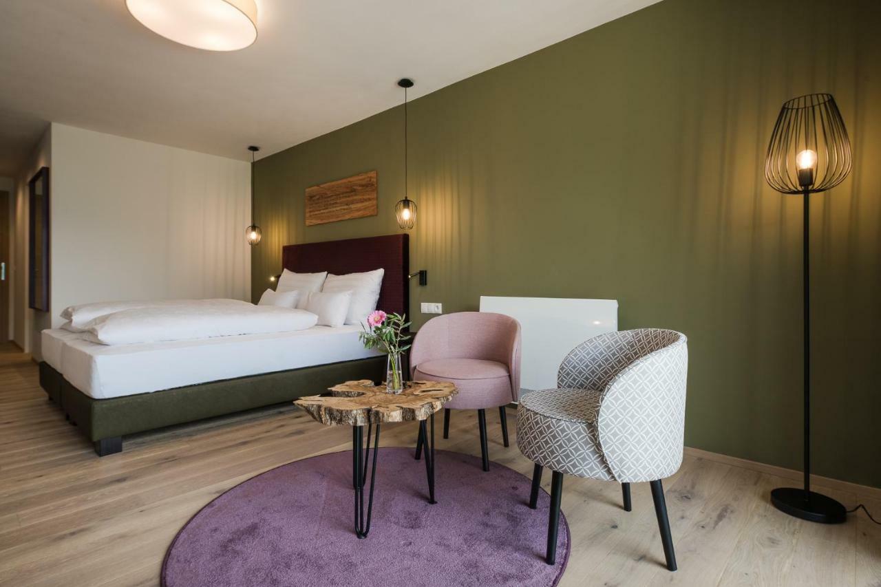 Oliven- & Genusshotel Hirzer Schenna Exteriér fotografie