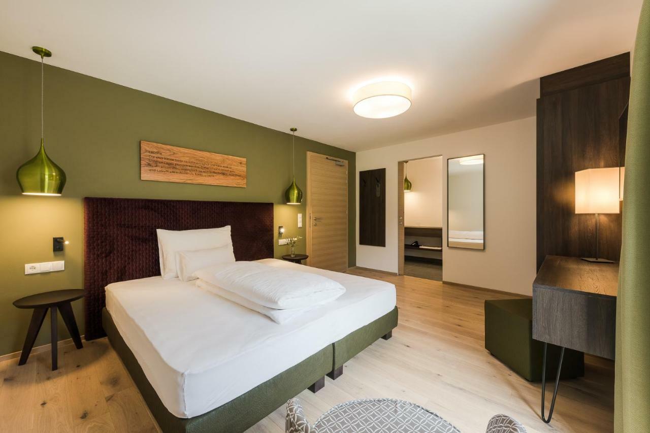 Oliven- & Genusshotel Hirzer Schenna Exteriér fotografie