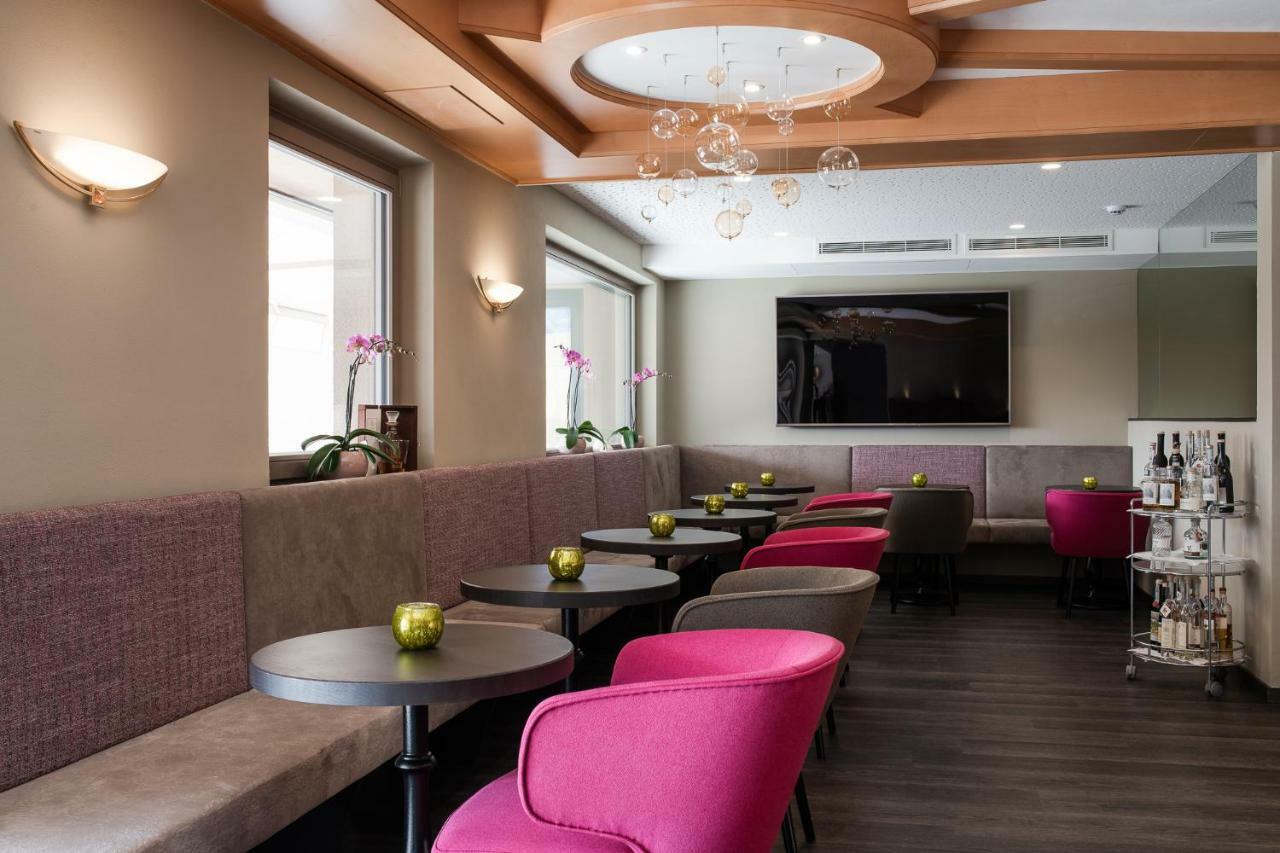 Oliven- & Genusshotel Hirzer Schenna Exteriér fotografie